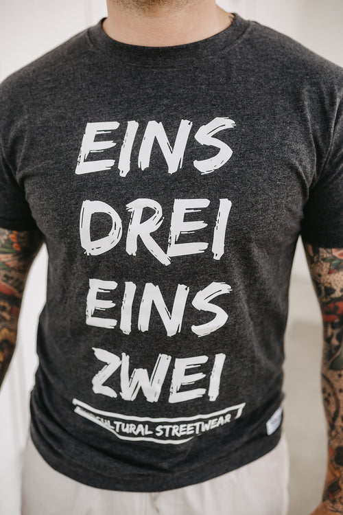 Eins Drei Eins Zwei T-Shirt